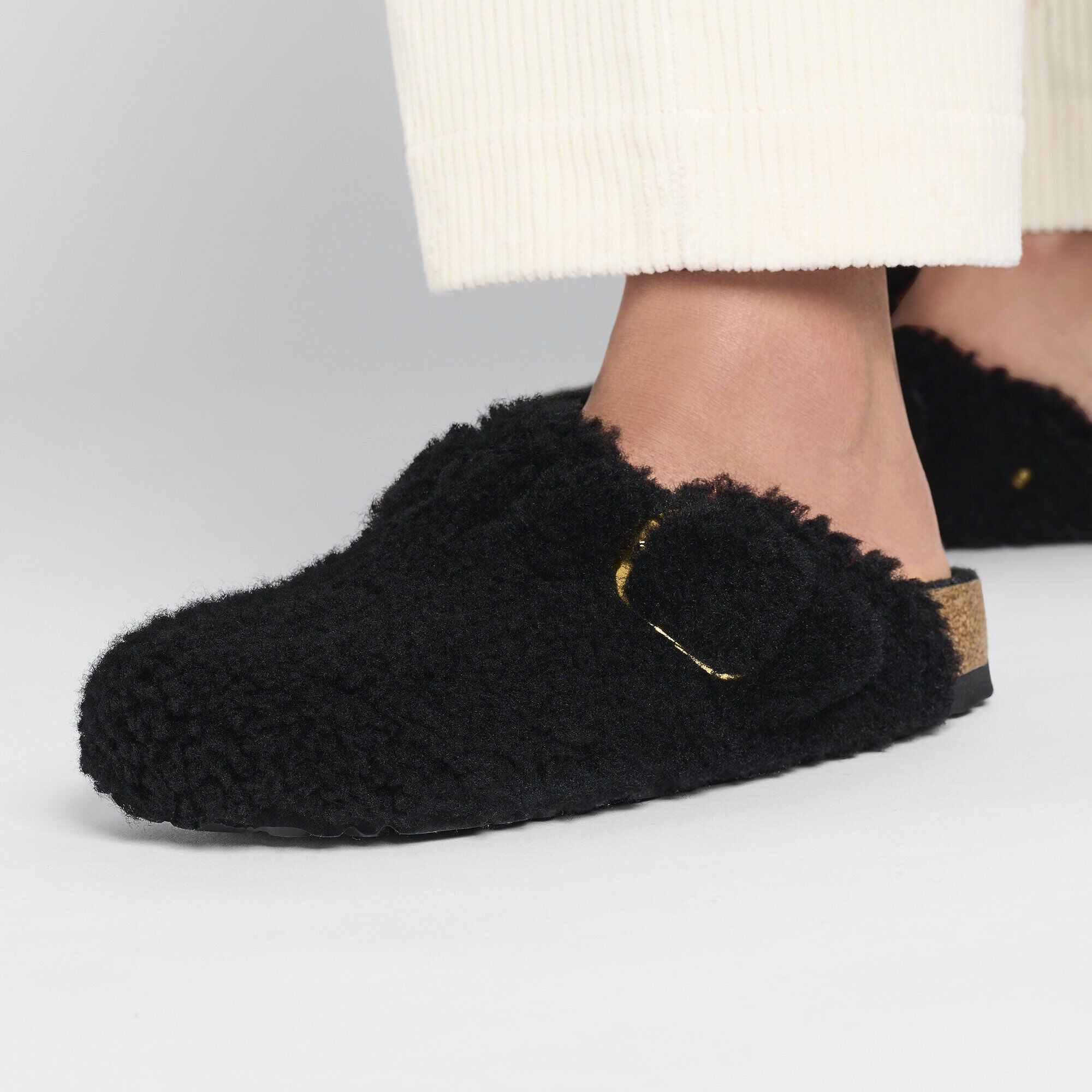 Boston Big Buckle Fur