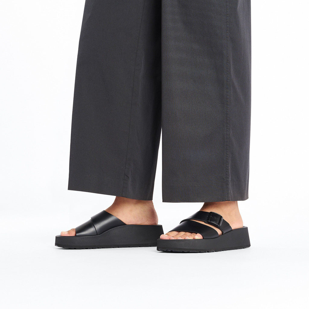 Almina Natural Leather