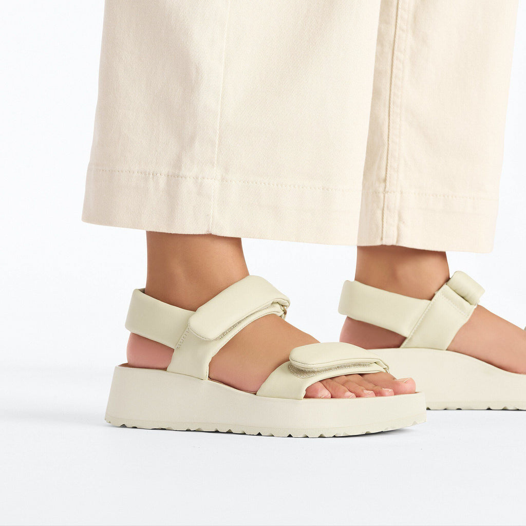 Theda Natural Leather