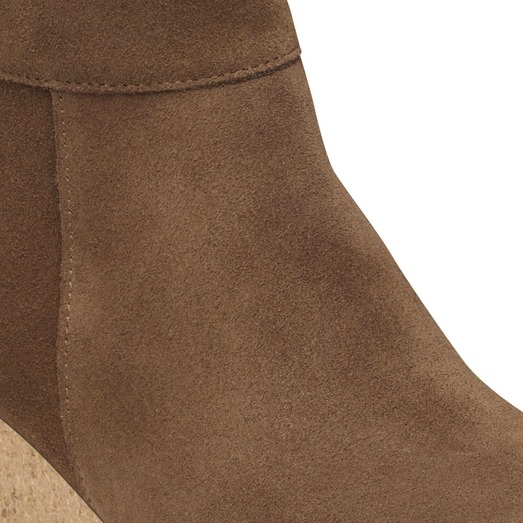 Ebba Suede Leather