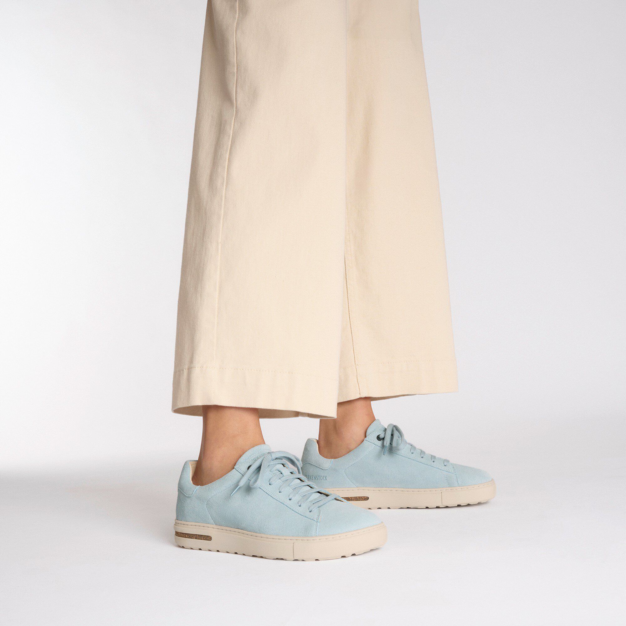 Bend Low Suede Leather