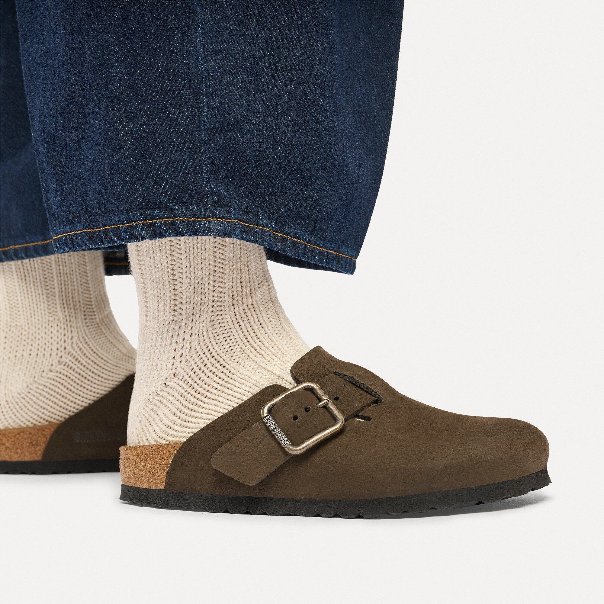 Boston Wire Buckle Nubuck Leather