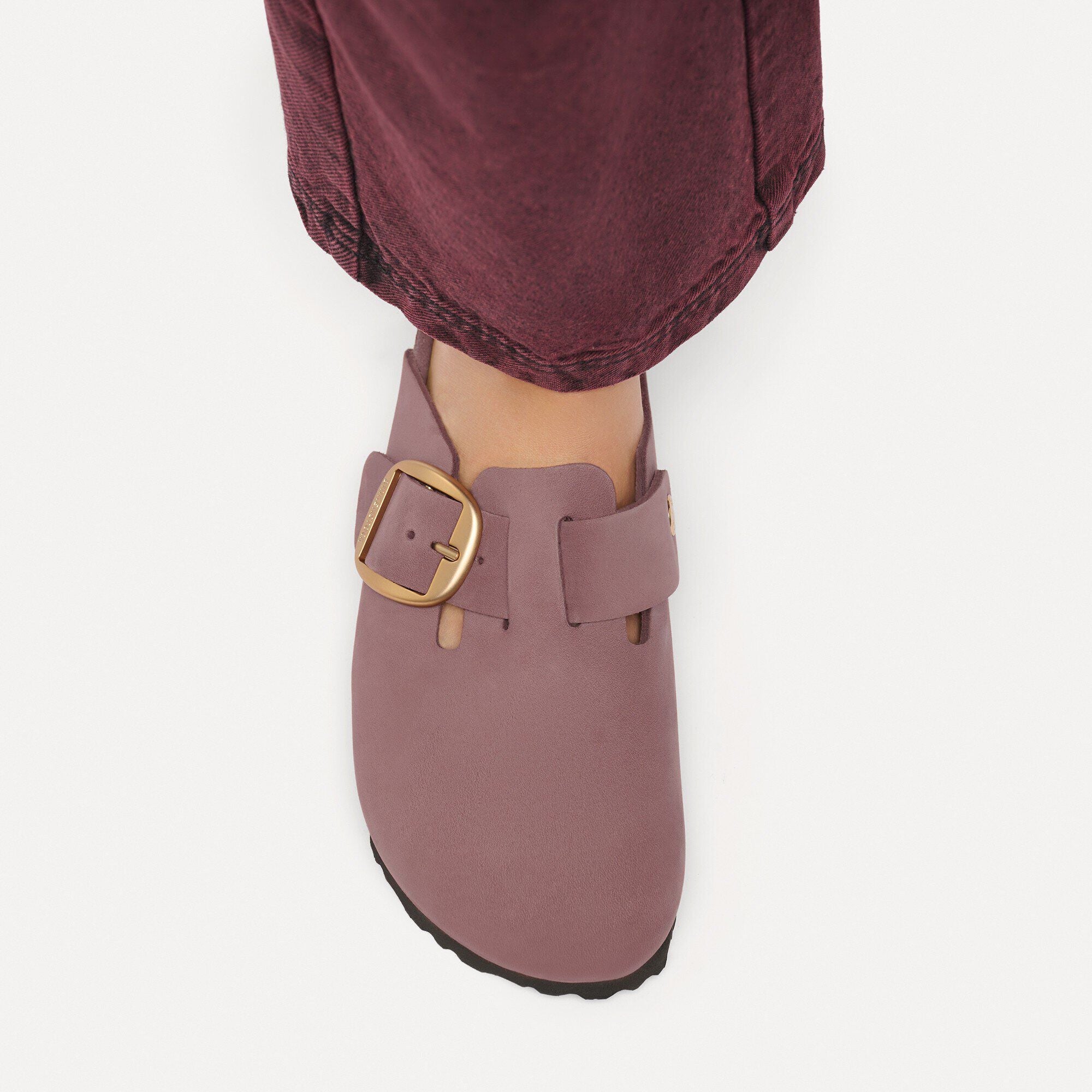 Boston Big Buckle Nubuck Leather