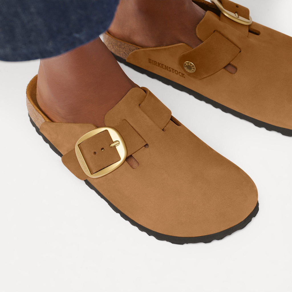 Boston Big Buckle Nubuck Leather