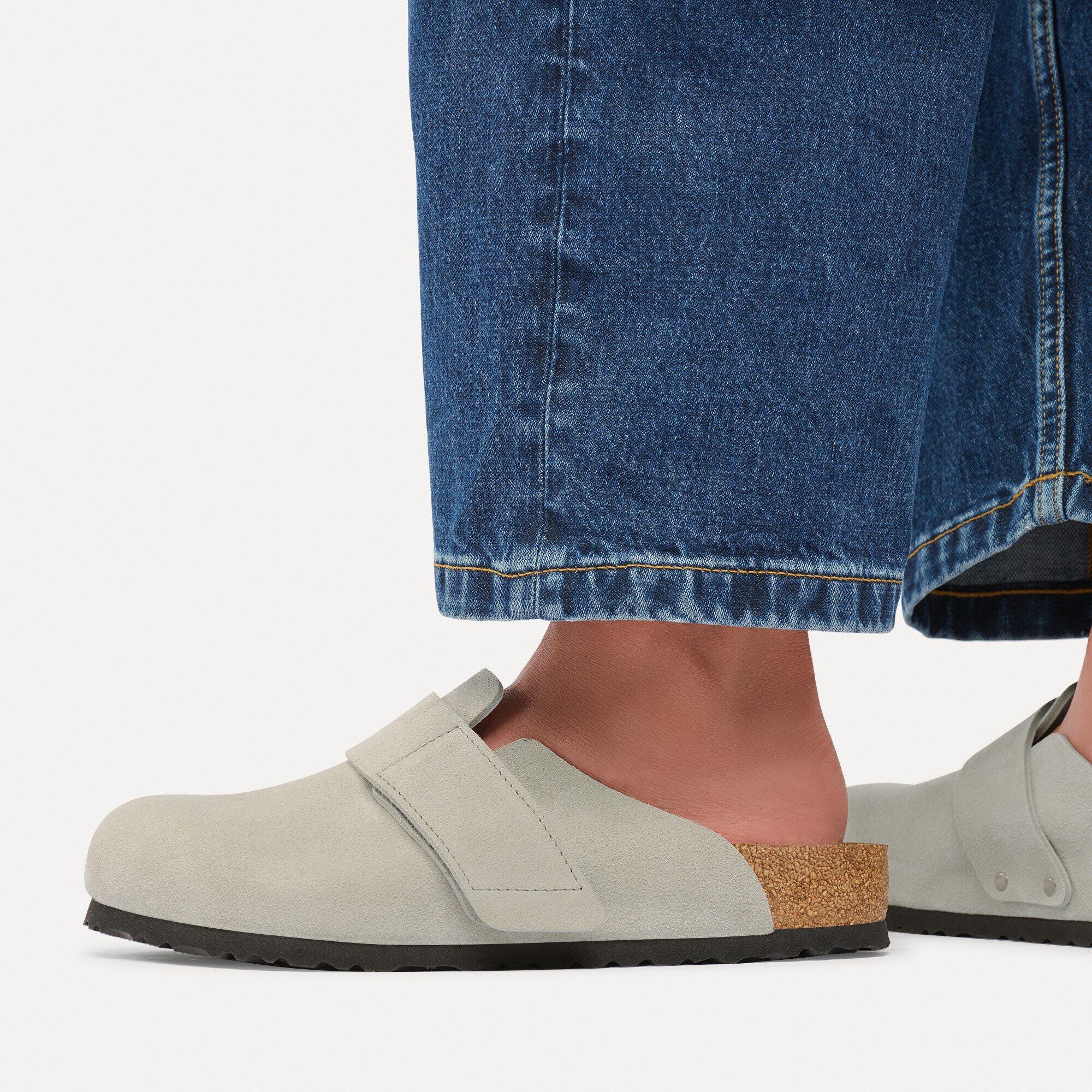 Loma Suede Leather