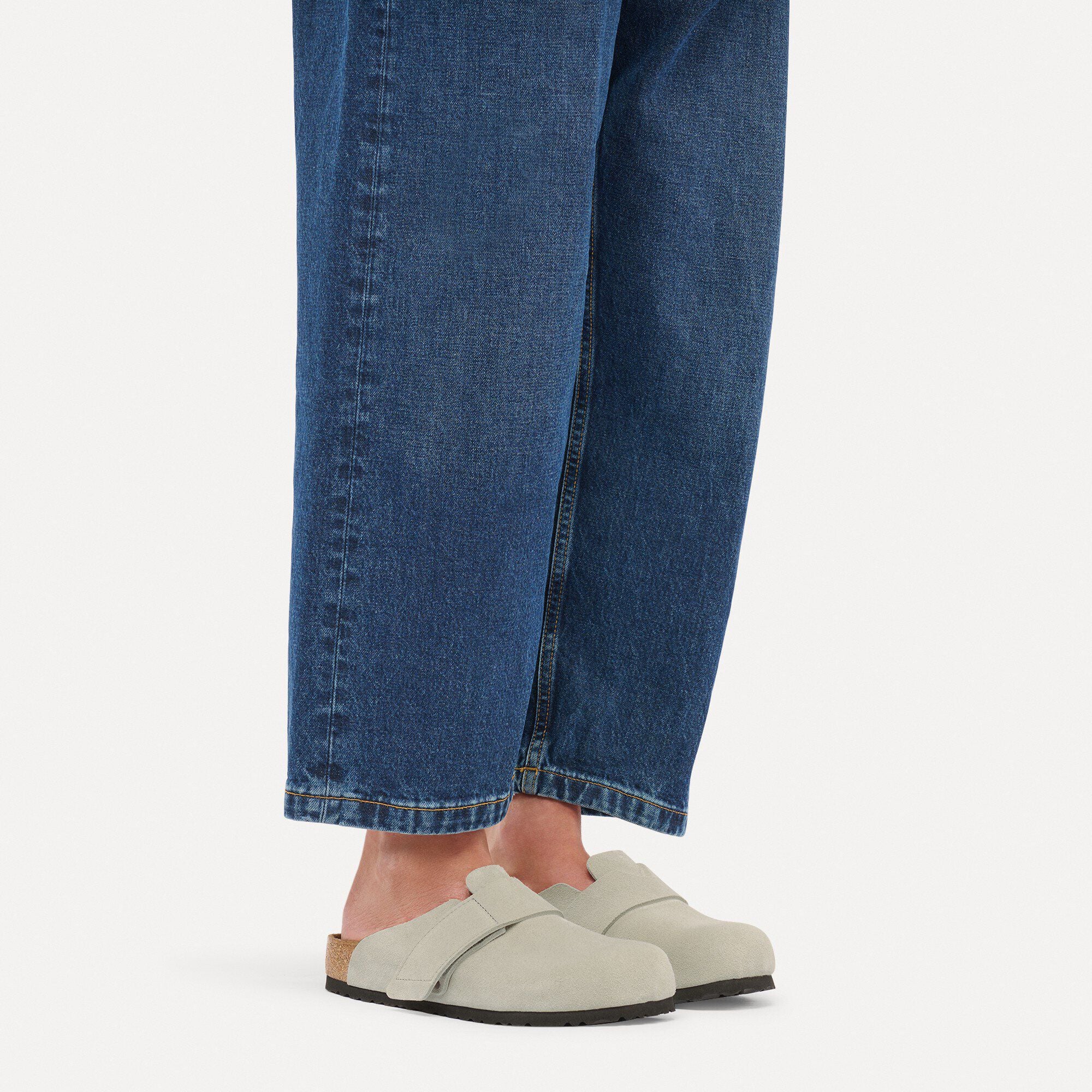Loma Suede Leather